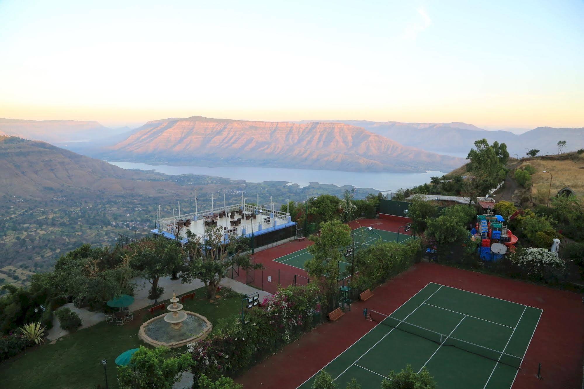 Ravine Hotel Панчгани Екстериор снимка